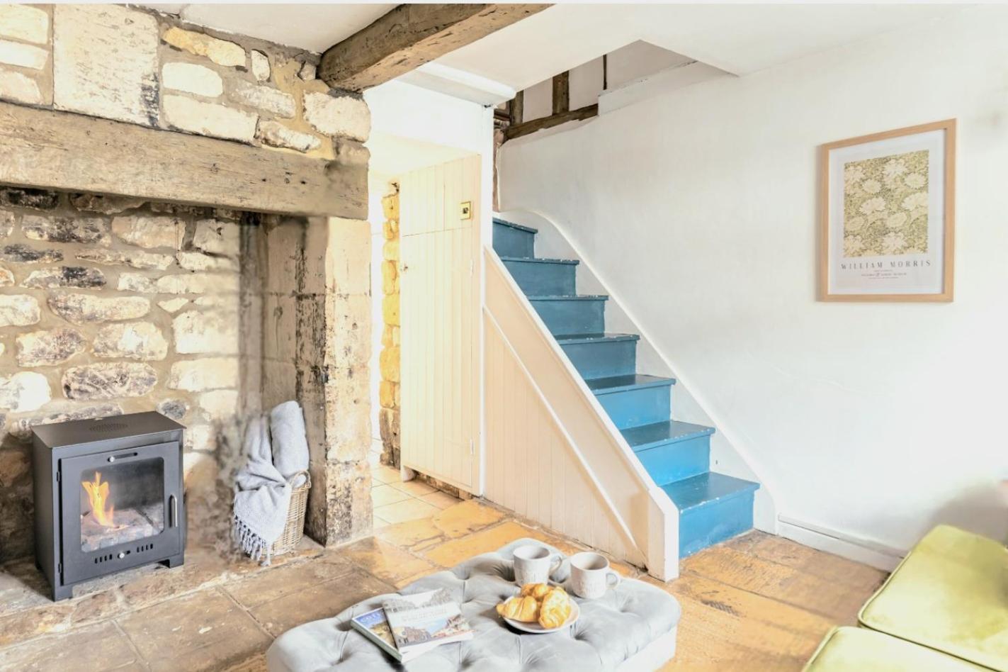 Inglenook Cottage, The Cotswolds