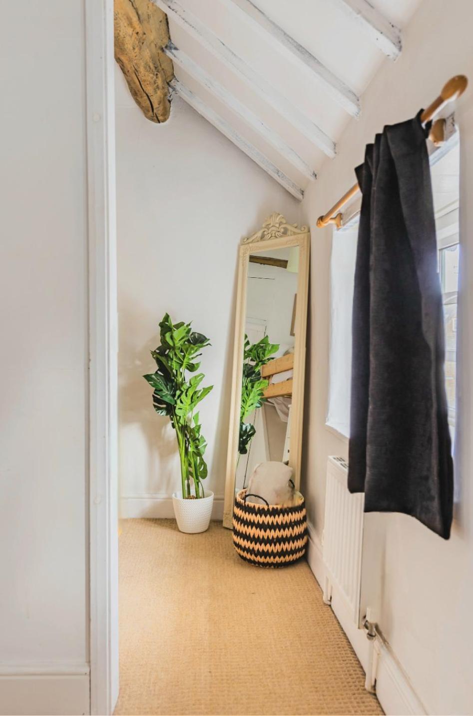 Inglenook Cottage, The Cotswolds * Winchcombe